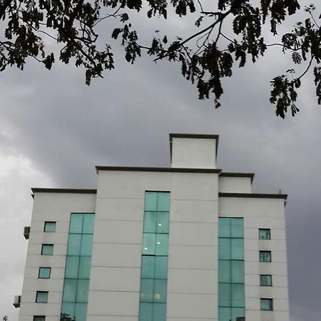 Hotel Planet Mount Chennai Extérieur photo